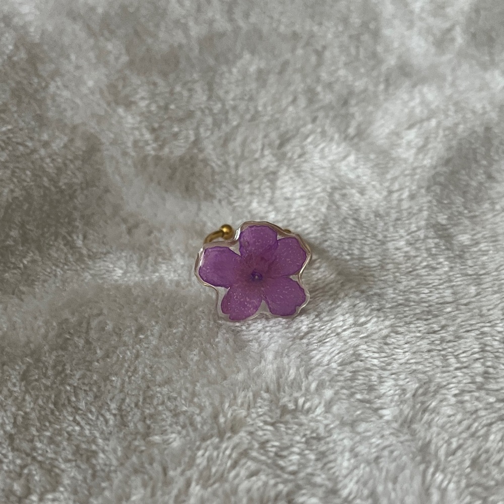 Elegant Pink Flower Ring